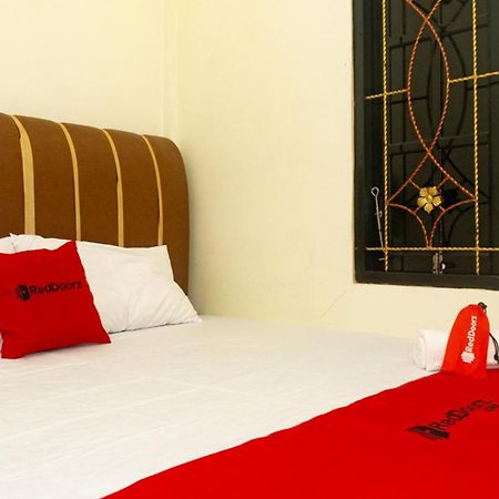 Reddoorz Near Sentani Airport Jayapura Hotel Luaran gambar