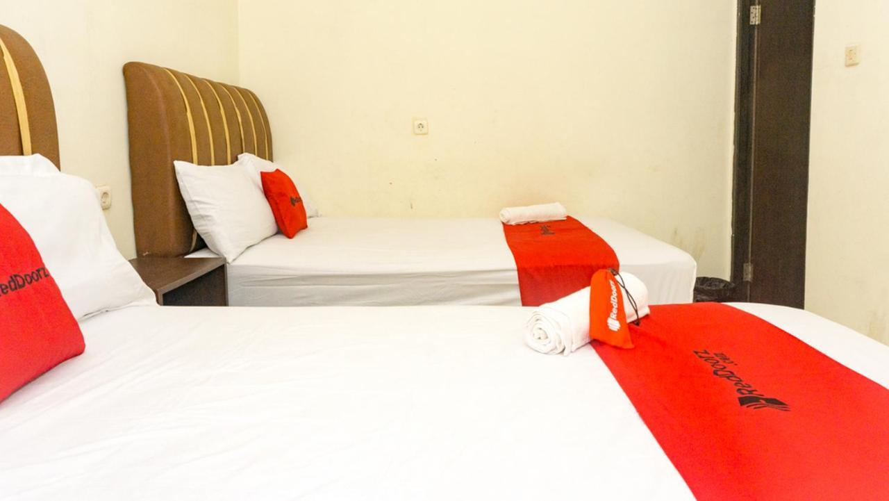 Reddoorz Near Sentani Airport Jayapura Hotel Luaran gambar