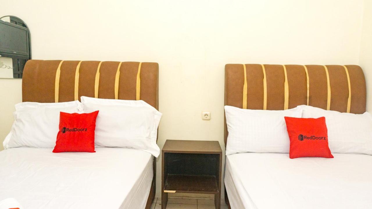 Reddoorz Near Sentani Airport Jayapura Hotel Luaran gambar