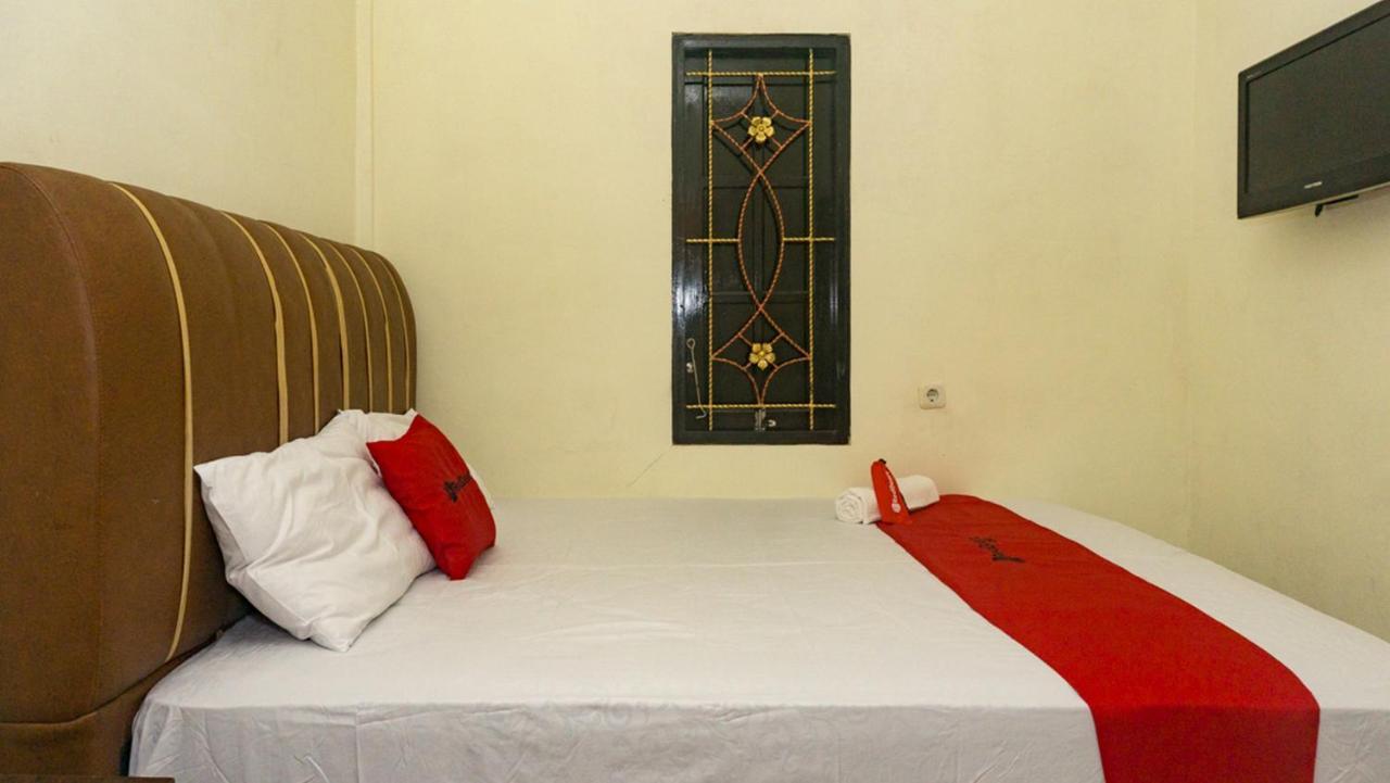 Reddoorz Near Sentani Airport Jayapura Hotel Luaran gambar