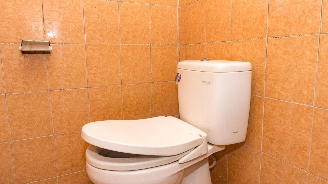 Reddoorz Near Sentani Airport Jayapura Hotel Luaran gambar